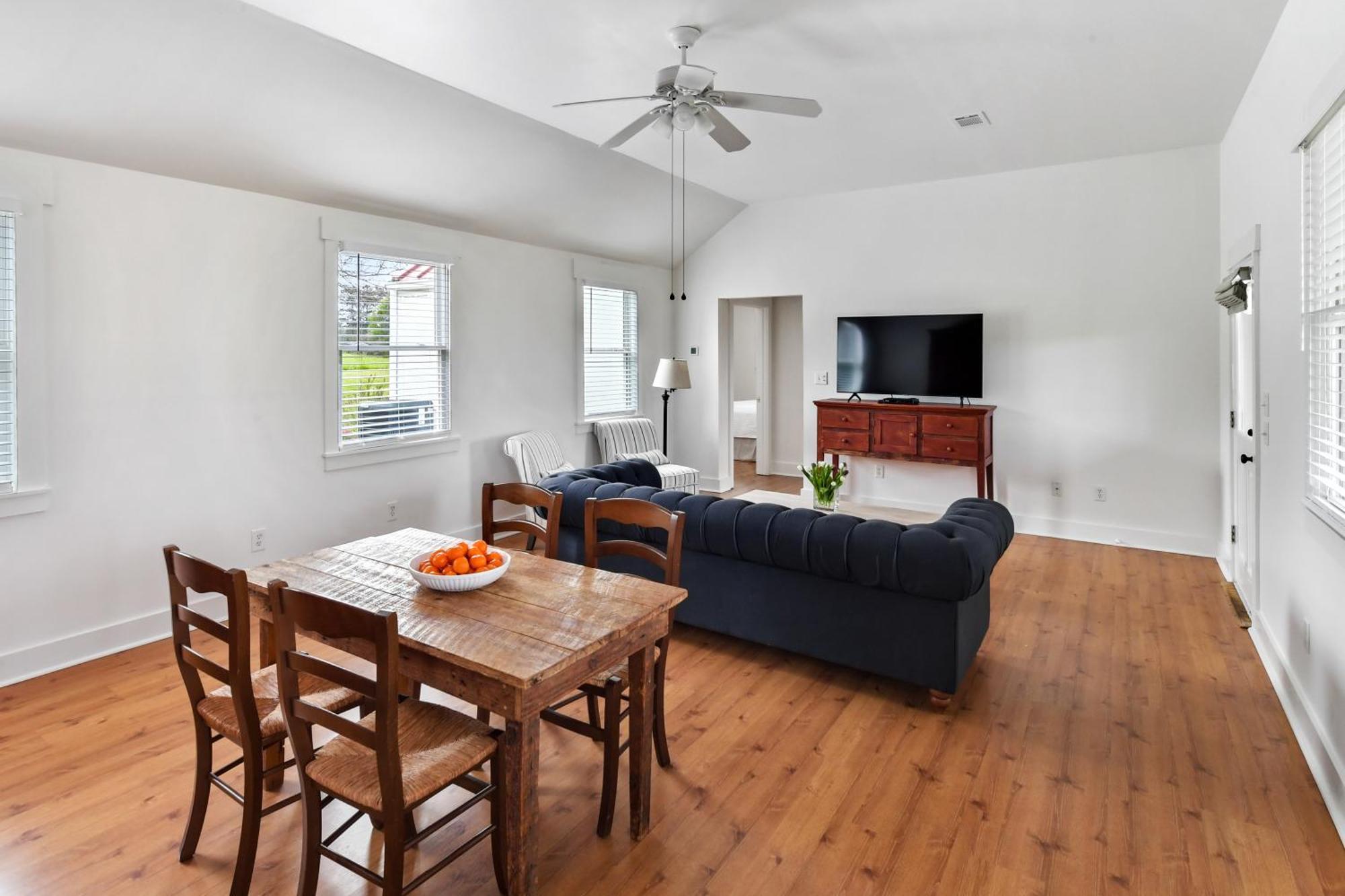 The Farmhouse Inn Buckhead Ruang foto